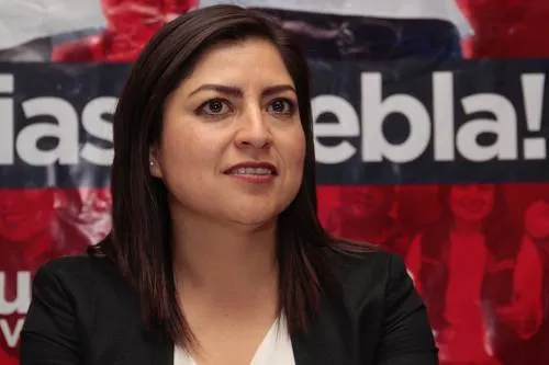 Este martes, primera reunión de Banck con Claudia Rivera