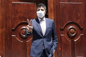 Eduardo Rivera Pérez y el doble filo del alto bono democrático