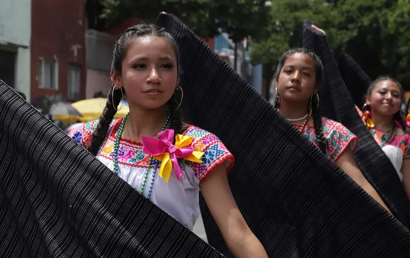 desfile-del-5-de-mayo-contingentes
