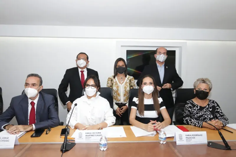 Comparecen ante el Congreso 16 aspirantes al ITAIPUE
