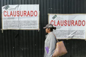 Clausuran tres verificentros en Puebla por presuntas irregularidades