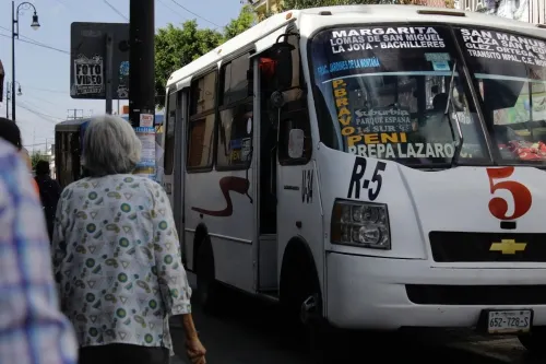 El 40% de las unidades del transporte público no están conectadas al C5: SMT