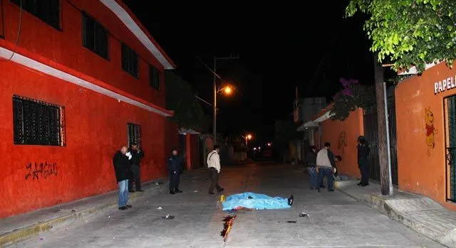 Decapitan a dos jóvenes en la calle, en Morelos