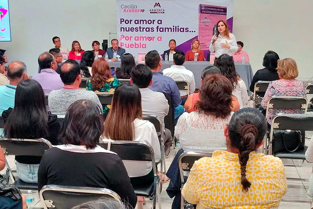 Cecilia Arellano Perez Maestros