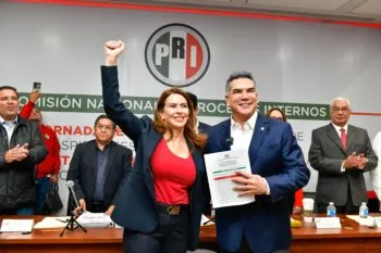 “Alito” Moreno se registra como candidato a la dirigencia del PRI; va por reelección  