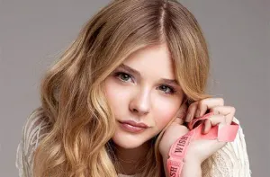 Chloë Grace es menor de edad pero ya es considerada una bomba sexual