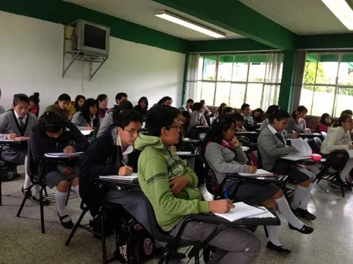 Alumnos de sexto semestre del Cobaep tendrán que certificar en tiempo y forma sus estudios