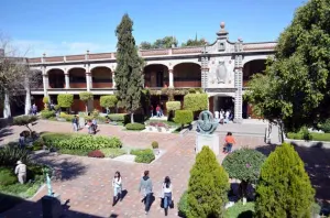 Modalidad a distancia, opción para quienes buscan estudiar posgrados