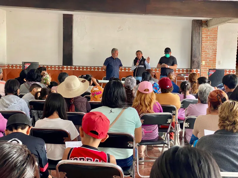 El diputado José Luis Figueroa se reúne con habitantes del Distrito 20 previo a la Navidad para celebrar estas fechas de unión y armonía