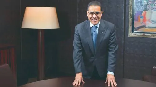 Banco Azteca tiene ventajas en programas sociales: Valenzuela