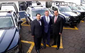 Tony Gali asigna patrullas y motocicletas a juntas auxiliares