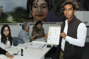 Aspira Alberto Merlo a obtener 35% de votos