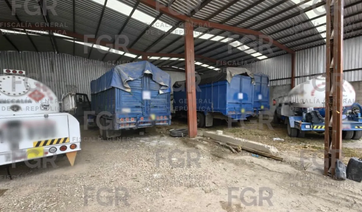 FGR asegura seis vehículos y más de 7 mil litros de gas LP durante cateo en Tepeaca