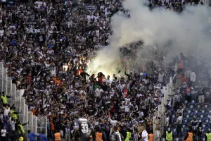 Reprueba Monterrey actos vandálicos de su afición en el Cuauhtémoc