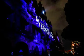 Conmemora gobierno municipal la Batalla de Puebla con video mapping