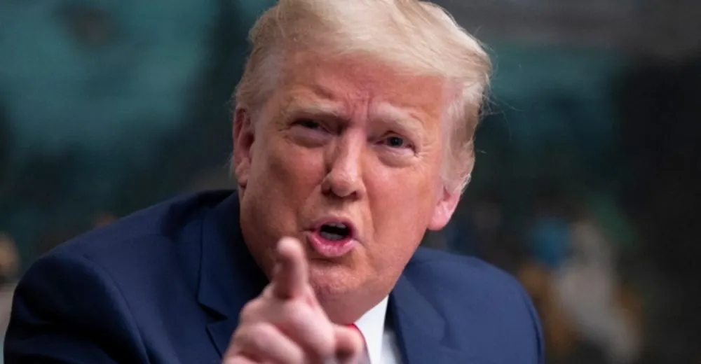 Trump exige renuncia de Biden, se burla de su ‘silencio’ sobre Afganistán