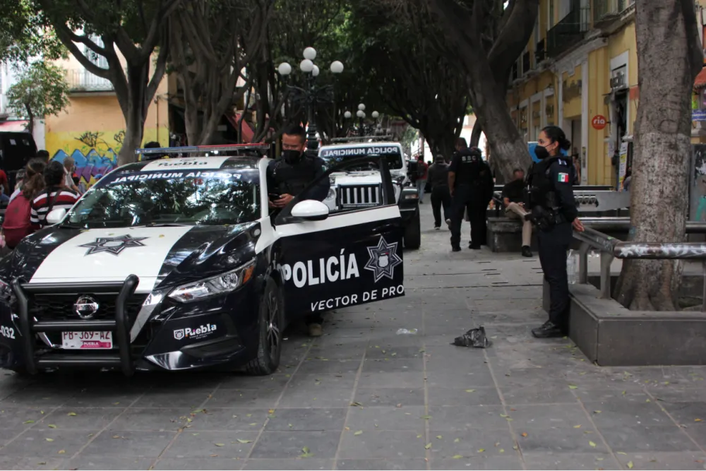 Policía