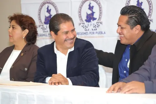 Regiones por Puebla convalida misoginia de Genoveva Huerta