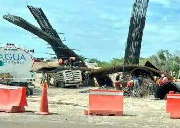 Colapsa estructura del Tren Maya por fuertes lluvias en Chetumal, Quintana Roo