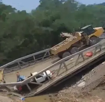 Colapsa puente vehicular en carretera Matlapa-Tamazunchale, San Luis Potosí