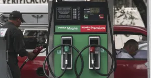 Estos son los estados que tendrán los precios más bajos y más altos de combustible en 2017