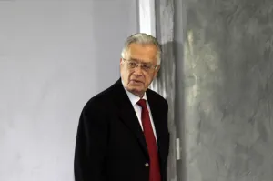 Movilización ciudadana es la respuesta ante privatizaciones: Bartlett