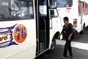 Gali Fayad dice no al alza a la tarifa del pasaje, pero apoyará a transportistas