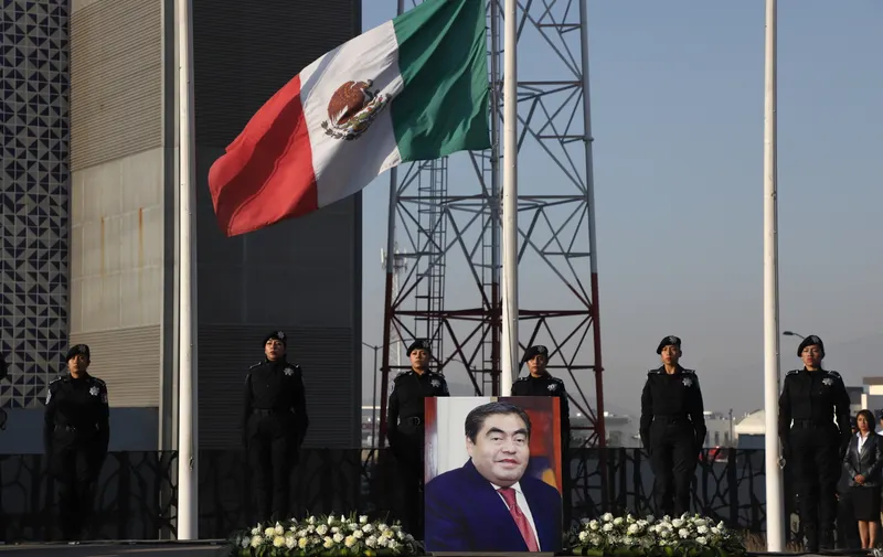 Ceremonia de honor a la bandera