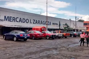 Locatarios del Zaragoza piden apoyo a la Comuna para escriturar