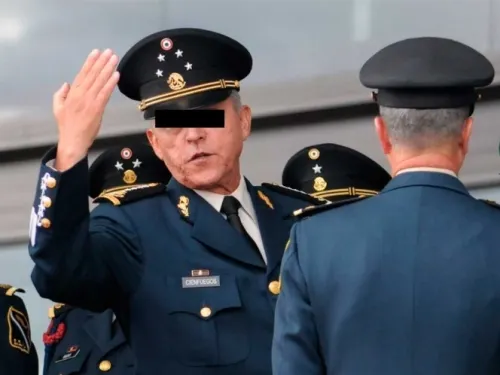 Fiscalías de México y EU ya abordan caso del general Cienfuegos