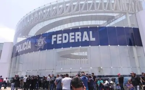 Se amparan 4 mil policías federales para que les garanticen sus derechos