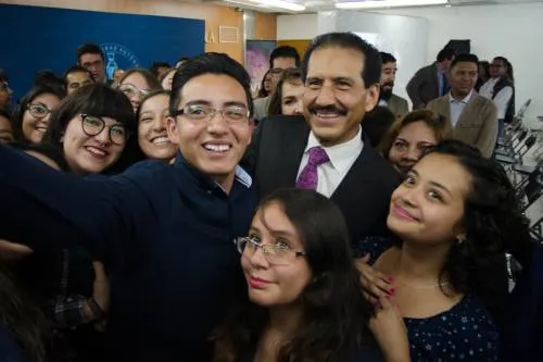 Acompañamiento de mentores debe traducirse en mejoras al desempeño escolar y personal: AEO
