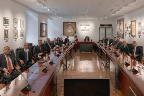 AMLO trata con empresarios temas sobre crisis económica y coronavirus