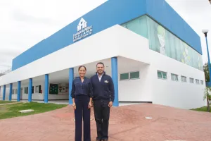 Dinorah López de Gali garantiza continuidad de programas SEDIF