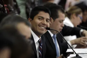 Alcalde asegura respeto a decisiones del sindicato del ayuntamiento