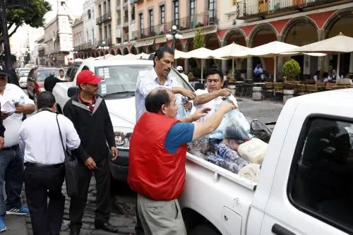 Organización Doroteo Arango dona víveres a damnificados por el sismo