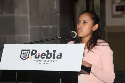 Por acoso laboral, nepotismo y abandono de espacios deportivos puede rodar la cabeza de Diana Coraza