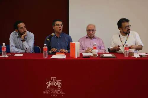 Presenta Ibero Puebla Teologías del Sur, libro que muestra a Dios de manera diferente