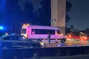 Muere hombre atropellado por varios vehículos en la autopista México-Puebla