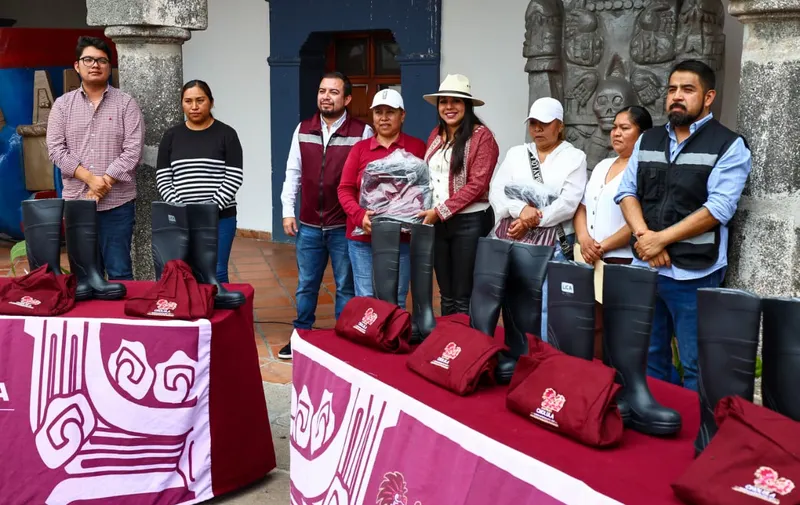 San Pedro Cholula renueva uniformes para personal de Intendencia