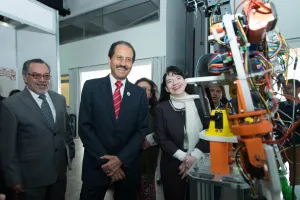 Los universitarios, ejemplo de innovación, talento e iniciativa: AEO