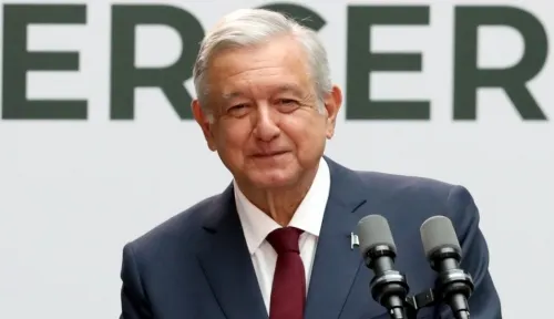 Descarta AMLO denuncias contra administraciones pasadas