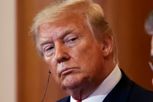Redadas masivas de migrantes iniciarán el 4 de julio, afirma Trump