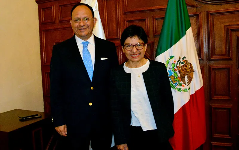 Jorge Islas López, cónsul general de México en Nueva York, y Lilia Cedillo Ramírez, rectora de la BUAP. Foto: Especial
