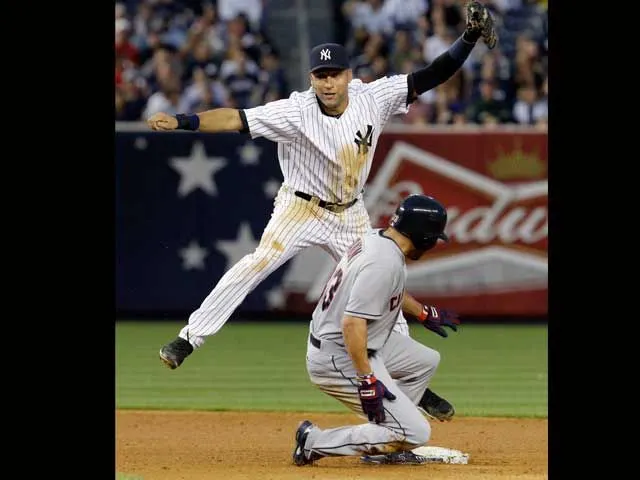 Derek Jeter rompe marca y se enfila hacia la leyenda