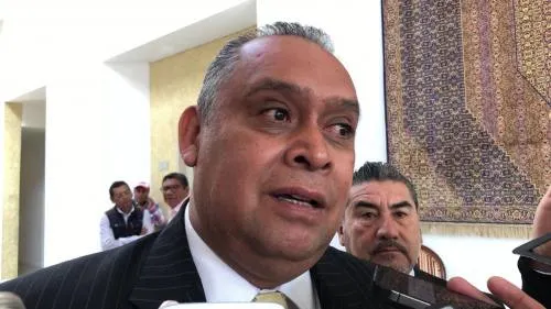 Abogados recriminan falta de interés de tres candidatos