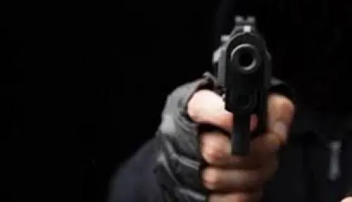 Asaltan y abusan sexualmente de dentista en Loma Bella