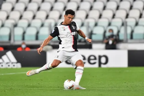 Cristiano Ronaldo marca doblete y tiene a la Juventus cerca de su noveno Scudetto al hilo