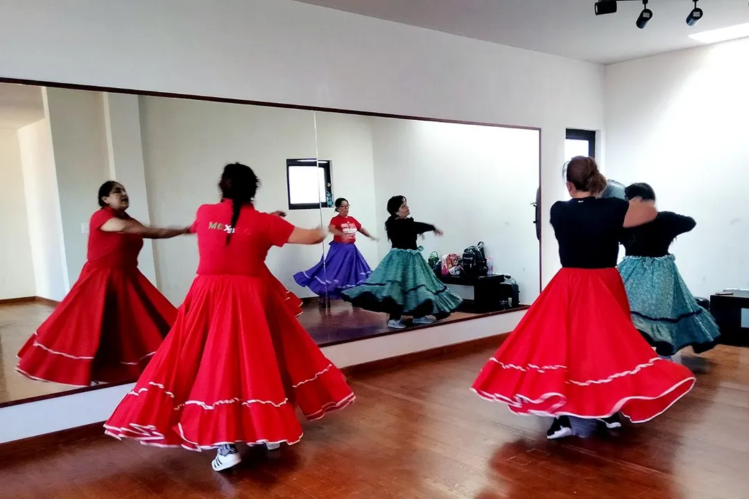 Danza Regional Casa Puebla