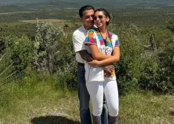 Ángela Aguilar confirma que su boda religiosa con Christian Nodal sigue en pie, pero no tiene fecha